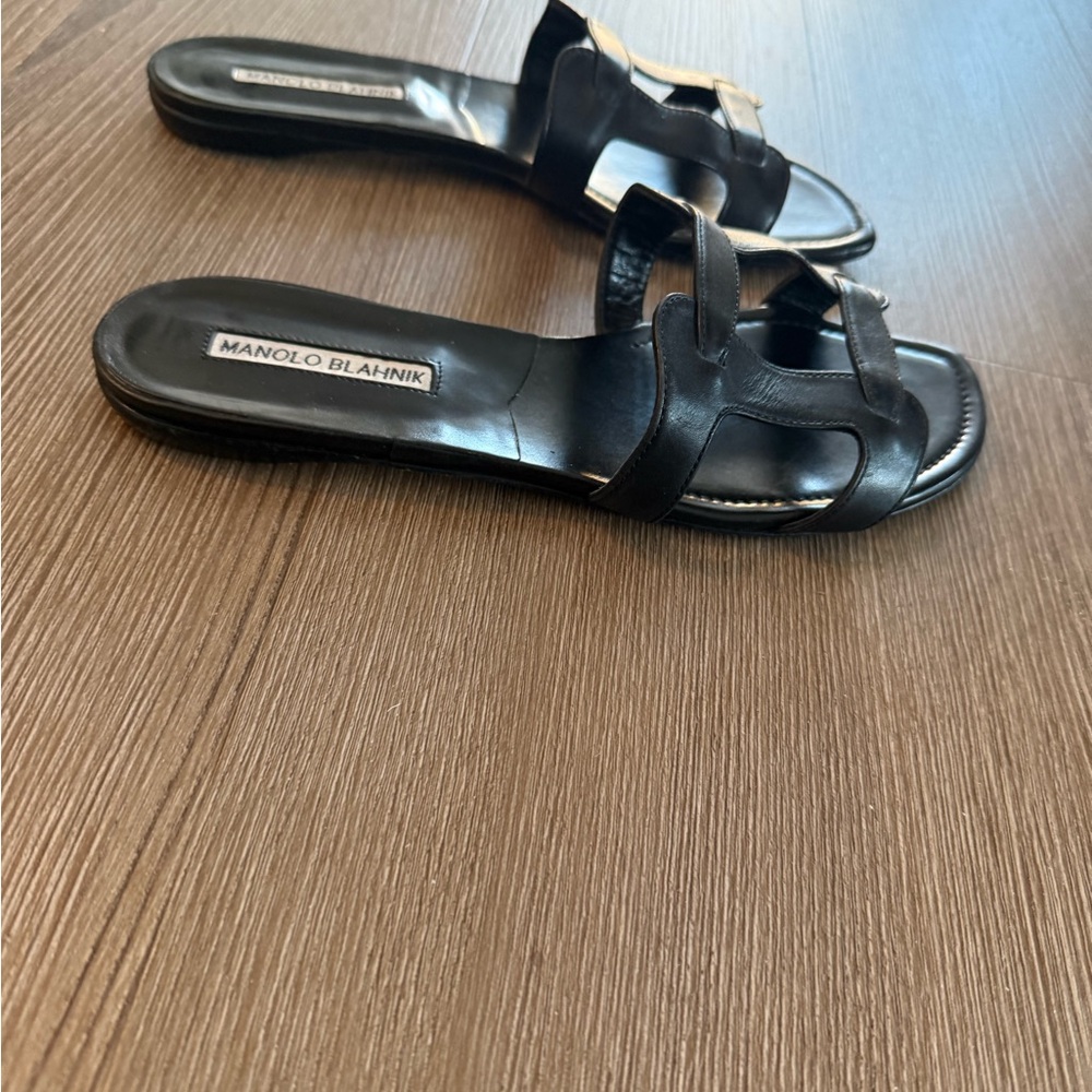 Manolo Blahnik Black Leather Slide Sandals - Picture 3 of 3